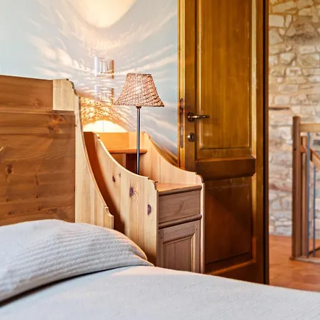 Casa de Férias In Ca' De' Grimaldi With Garden Castellarano