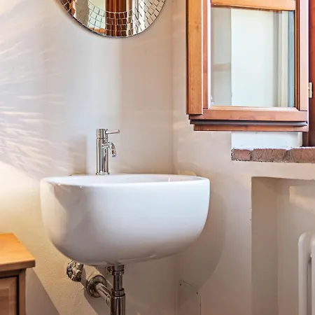 In Ca' De' Grimaldi With Garden Casa de Férias