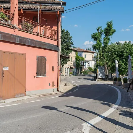 In Ca' De' Grimaldi With Garden *