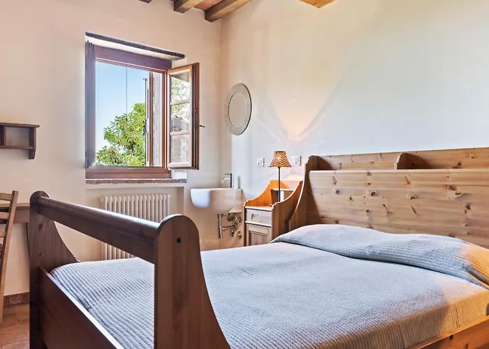 In Ca' De' Grimaldi With Garden Castellarano